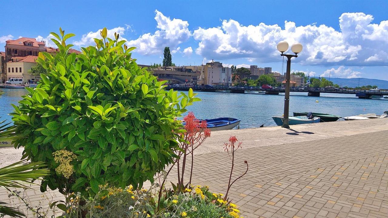 Apartamento Mitra Zonata Blue Omiš Exterior foto